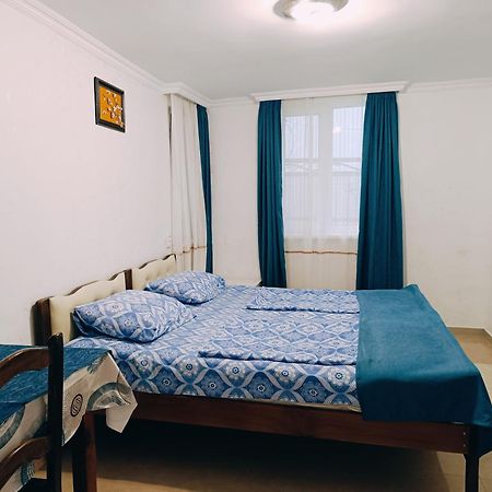 Guesthouse Mery Kobuleti Esterno foto