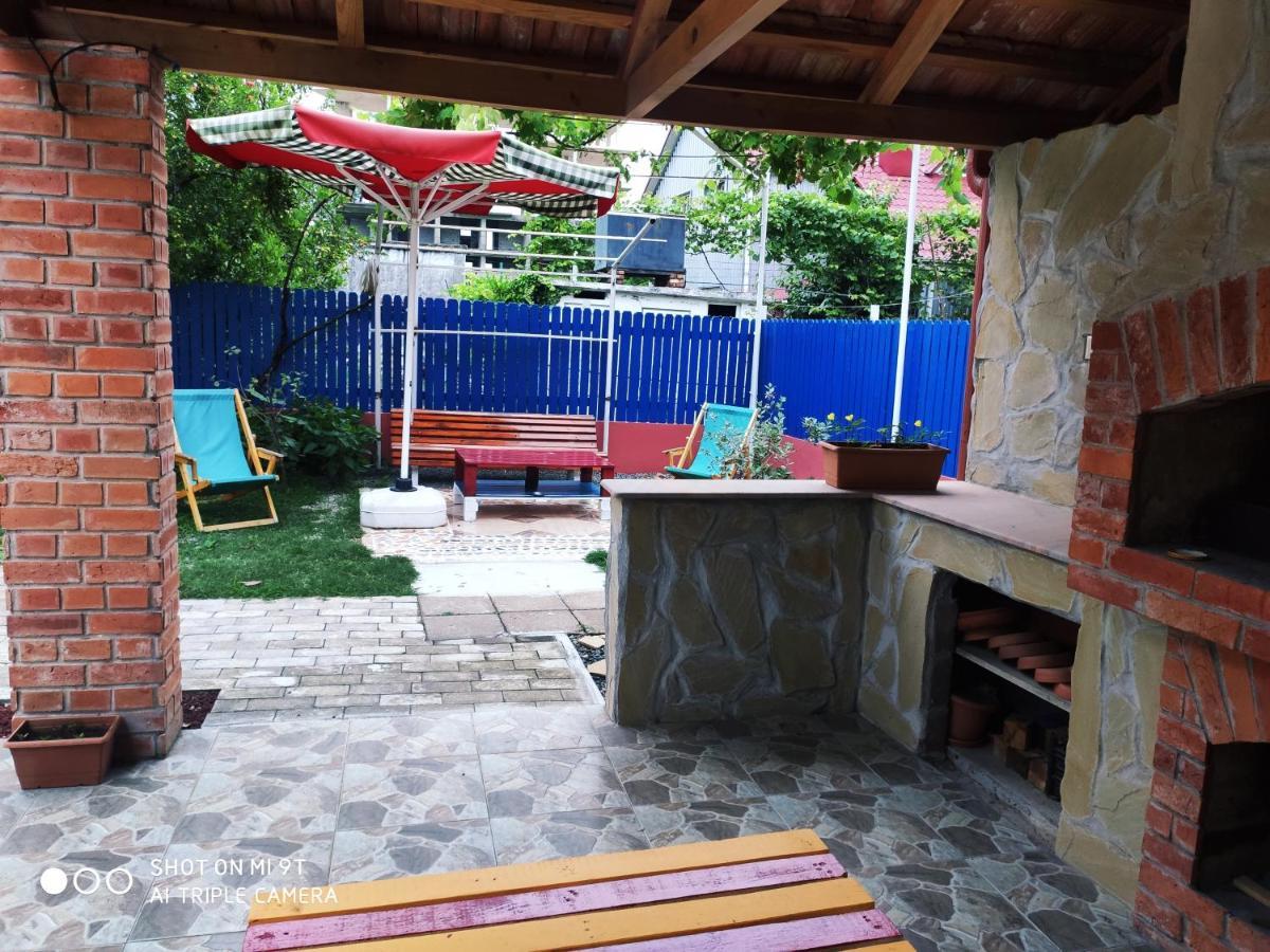 Guesthouse Mery Kobuleti Esterno foto