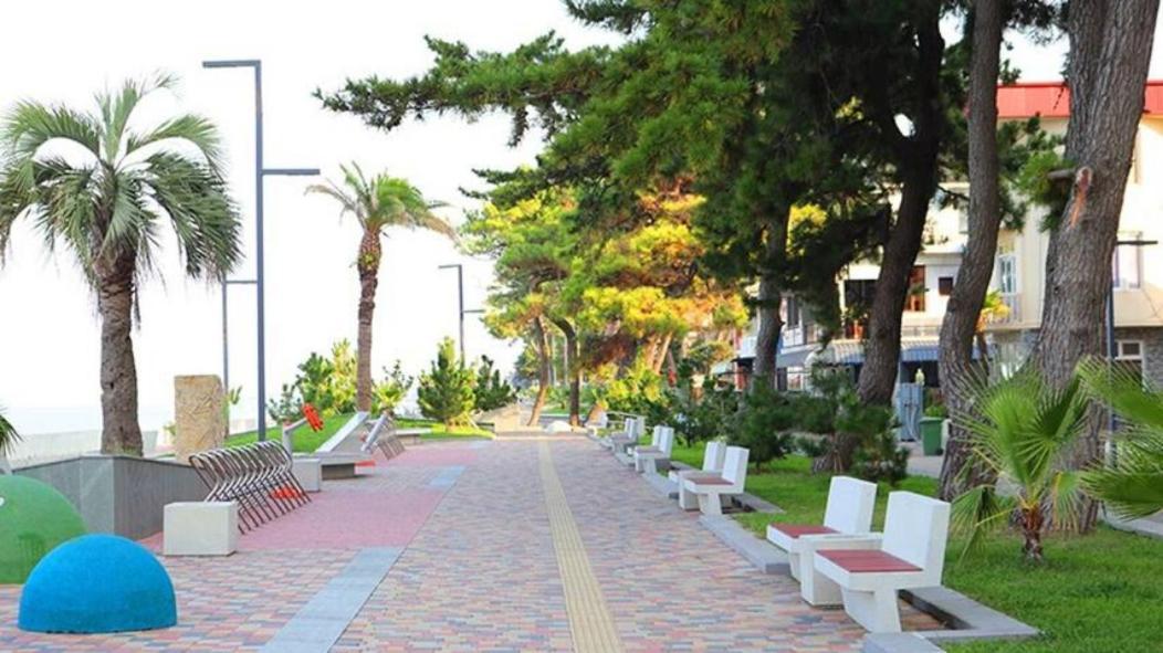 Guesthouse Mery Kobuleti Esterno foto