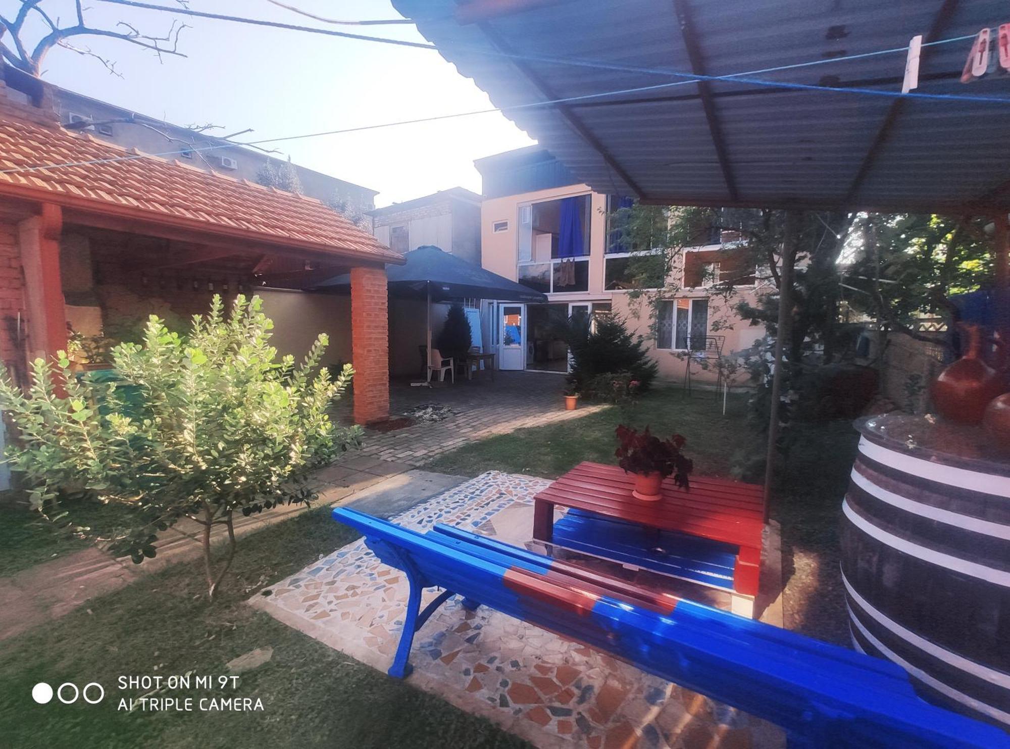 Guesthouse Mery Kobuleti Esterno foto