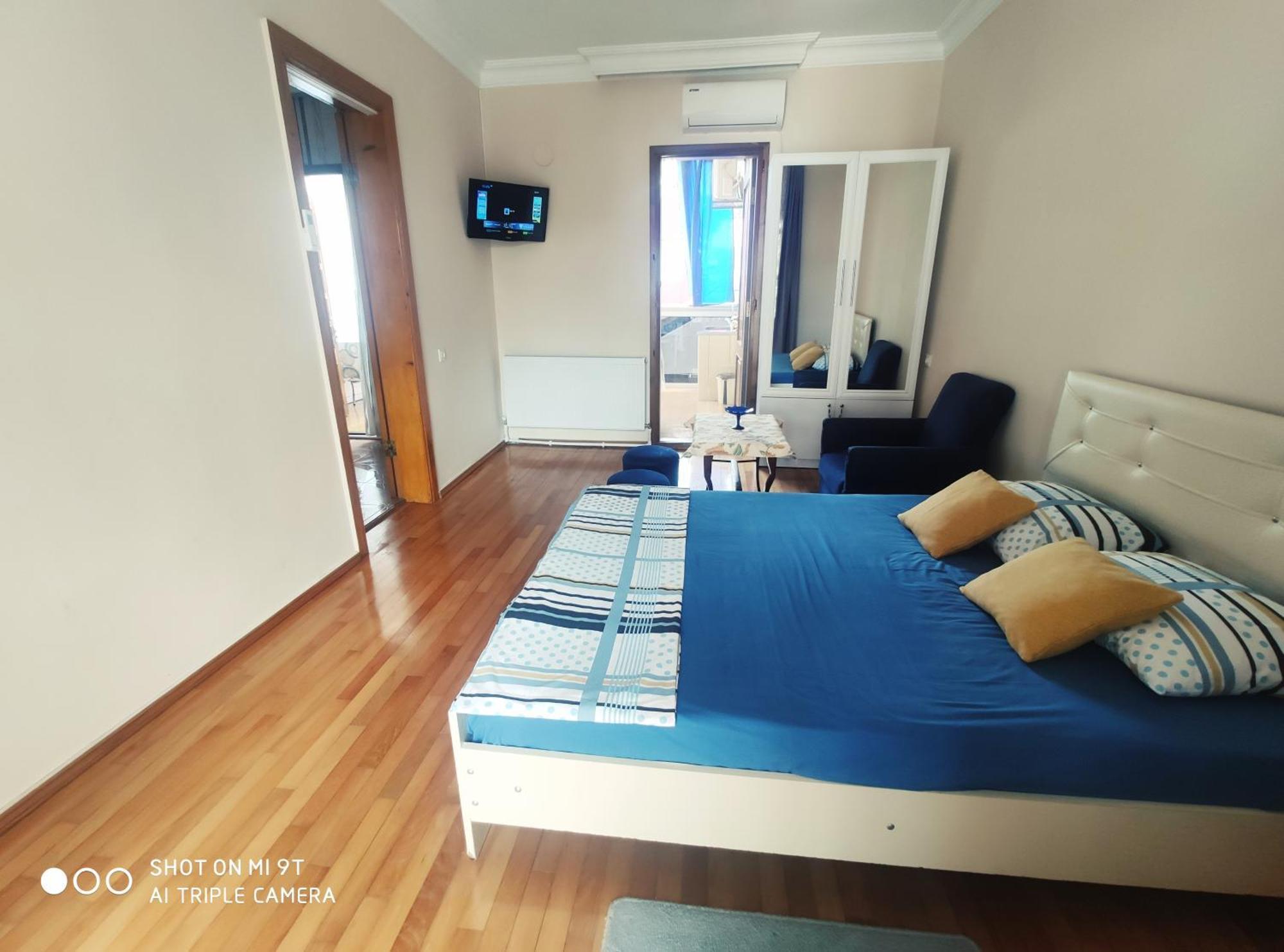 Guesthouse Mery Kobuleti Esterno foto
