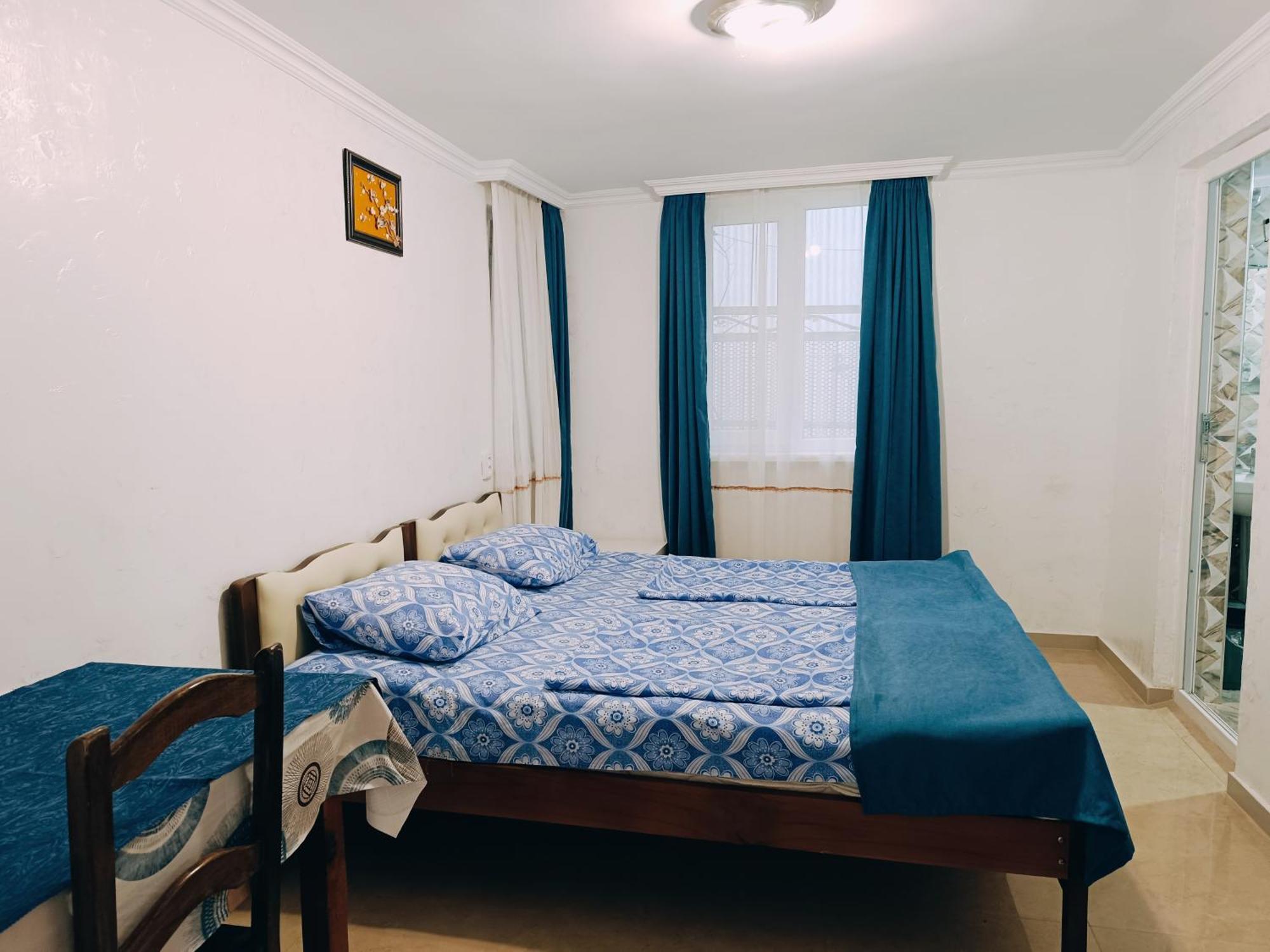Guesthouse Mery Kobuleti Esterno foto
